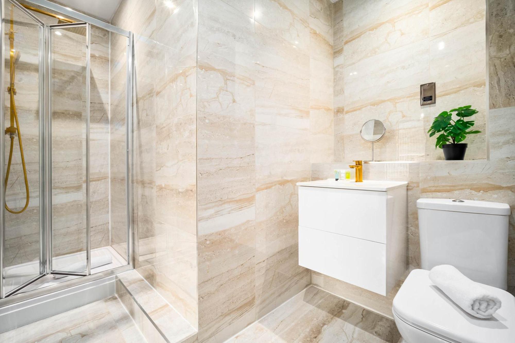 Brand New Luxury Apartment - 2 Bedroom - City Centre - Jq - Wifi - Netflix - 10Ah Birmingham Bagian luar foto